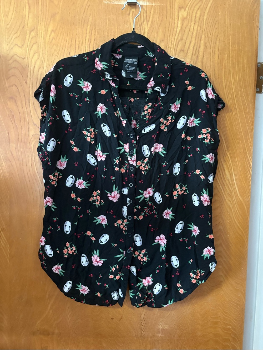 Torrid Her Universe Black Button-Down shirt with Pink Floral & White Mask 0X